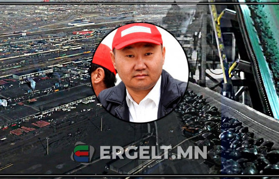 Хоёр агуулах дүүрэн гурилаар “туршилт” хийдэг М.Ганбаатар гэж хэн бэ буюу түүний МАН-аас авсан “шагналууд”