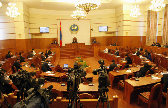 Хаврын чуулганаар хэлэлцэх чухал хуулийн төслүүд