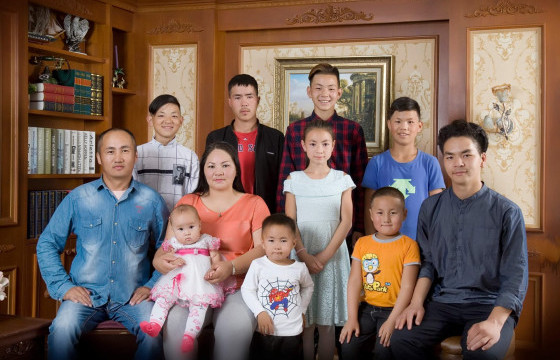 ЕСӨН ХҮҮХДИЙН ЭЭЖ В.БАДАМХАНД: ЖАРГАХ ХҮНИЙ ЗОВЛОН ТҮРҮҮЛЖ ИРДЭГ