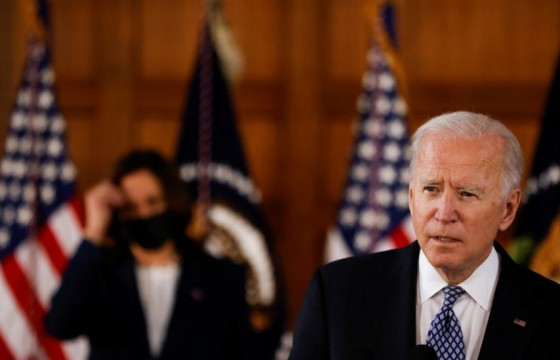 Жо Байден Азиудыг гадуурхах үзлийг буруутгаж байна