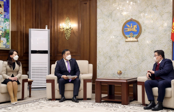 Хамтын тэтгэврийн тухай хуулийн төсөл өргөн барилаа