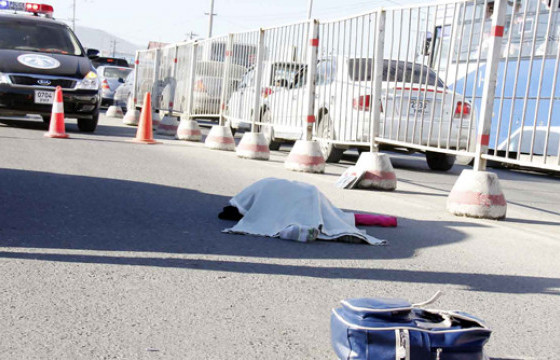 Долоон настай хүүхэд явган хүний гарцан дээр согтуу жолоочид мөргүүлж, амиа алдлаа