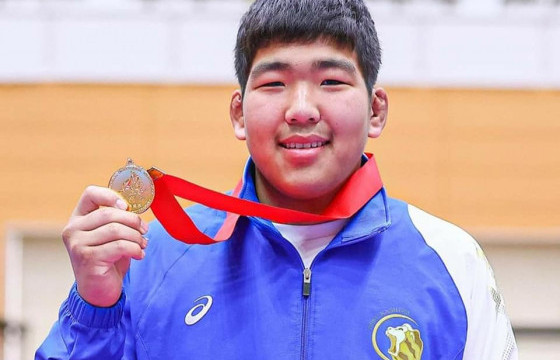 17 настай монгол хүү бүх Японы ахлах сургуулийн аварга болжээ