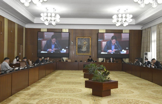 УИХ-ын гишүүн Ж.Сүхбаатар: Ж.Ганбаатар наймаачин хулгайч хуцаад байгаарай