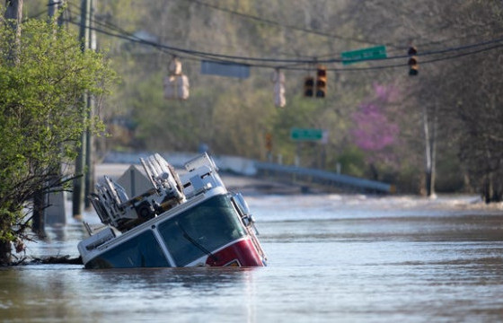 Нашвиллийн үерт дөрвөн хүн живжээ