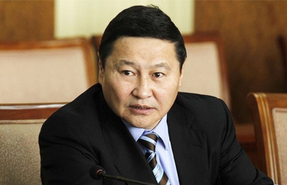 Н.АЛТАНХУЯГ:  С.Бямбацогт оо, чи хуулийн ТМС төгсчихөөд надад хичээл заахгүй шүү