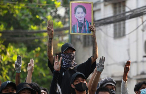 Мьянмар Улс даяар интернет тасаллаа