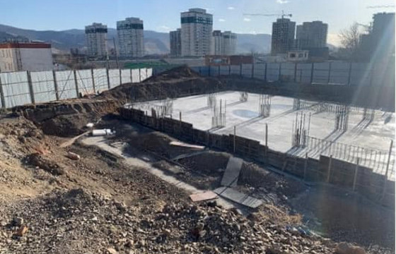 Цэвэр усны шугамтай зэрэгцүүлэн барилгын суурь тавьжээ