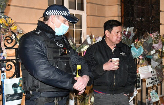 Их Британи дахь Мьянмарын элчин сайдыг ажлын байр руу нь оруулсангүй