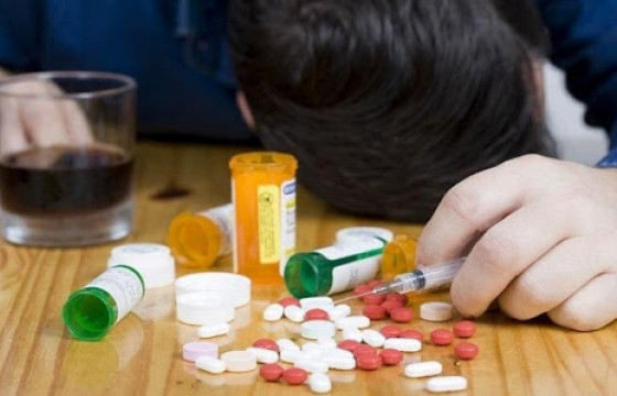 Мансууруулах эм, сэтгэцэд нөлөөт бодисын хэрэгт холбогдсон хүмүүсийн олонх нь эрэгтэйчүүд байна