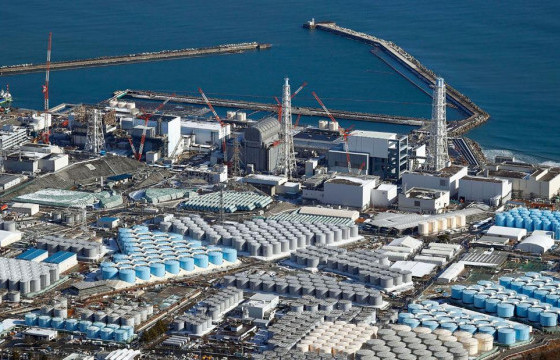 Фүкүшимагийн цөмийн цахилгаан станцад хуримтлуулсан нэг сая тонн усыг далайд цутгахаар болов