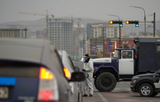 Хатуу хөл хориог чангаруулж, явган хүний хөдөлгөөнийг бүрэн хязгаарлалаа