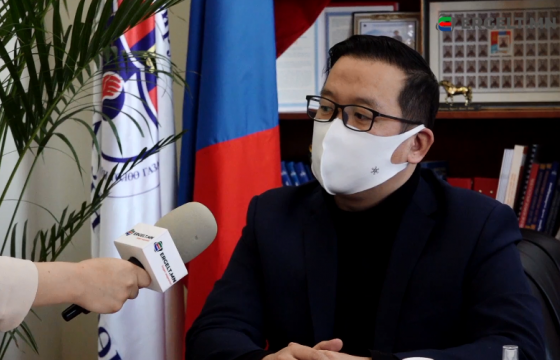 Б.БАТ-ЭРДЭНЭ: “Хүчит шонхор” захын хоёр лангуунд хоёр сая төгрөгийн торгууль тавьсан