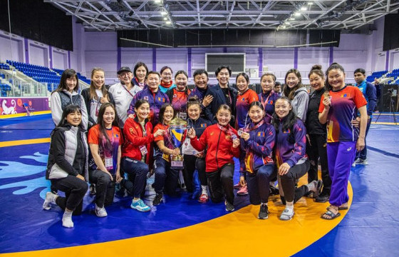 Монголын эмэгтэй бөхчүүд 173 оноогоор Азидаа тэргүүллээ