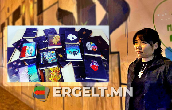 А.ЕРӨӨЛМАА: “Harry potter” киноноос санаа авч, “OWL” дэвтрээ урласан