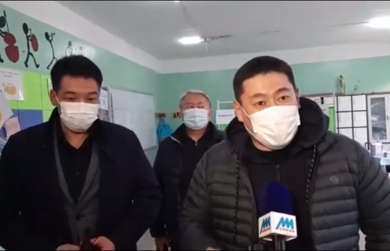 Л.ОЮУН-ЭРДЭНЭ: Улстөрчид өөрсдөө вакцин үйлдвэрлэж чадахгүй байж вакцинжуулалтаар улс төр хиймээргүй байна