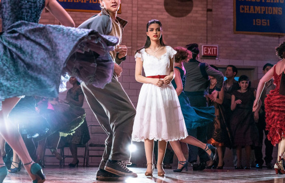 Найруулагч Стивен Спилбергийн шинэ бүтээл “West Side Story” киноны трэйлерийг цацлаа