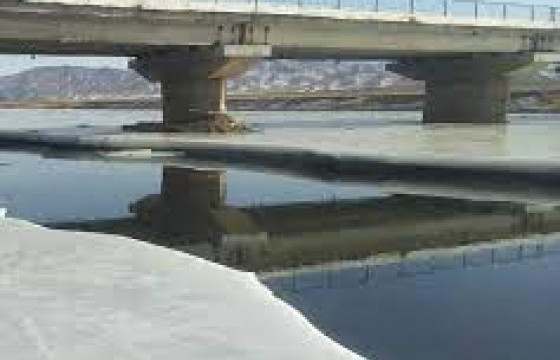 31 настай эрэгтэй Хилэнтийн гүүрнээс үсрэхээр завджээ