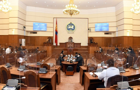 Я.САНЖМЯТАВ: Ерөнхийлөгчийн зургаан жилээр сонгогдох асуудлыг хоёр жилээр сунгахгүй бол УИХ тарах нөхцөлд хүрнэ