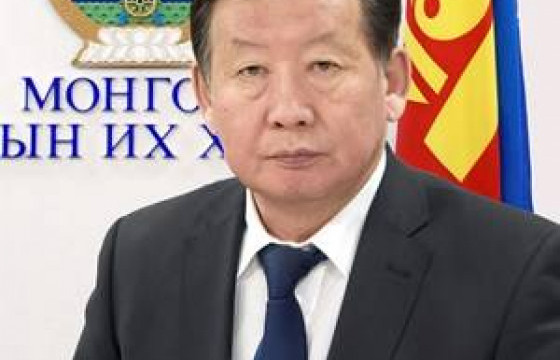 Д.Лүндээжанцанг Япон Улсын Цог жавхлант эзэн хааны Мандах нар одонгоор шагнахаар болжээ