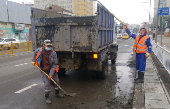 Борооны ус зайлуулах шугамыг цэвэрлэж байна