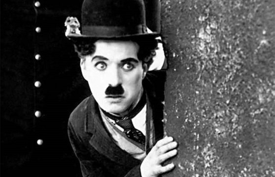 Инээмсэглэлийн цаана нуугдсан гуниг буюу ЧАРЛИ ЧАПЛИН