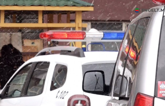 Цагаан хуаран хотхоны 11 давхраас эмэгтэй хүн унаж, нас баржээ