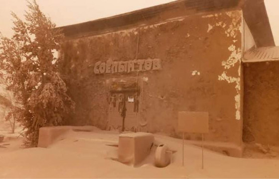 Дорноговь аймагт 29 метр хүчтэй шороон шуурга шуурч байна