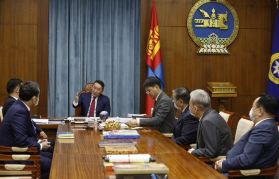 Л.ОЮУН:ЭРДЭНЭ: Ерөнхийлөгч Х.Баттулга, Ц.Элбэгдорж та хоёр намын учраа өөрсдөө олох ёстой