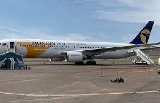 Ханой-Улаанбаатар чиглэлийн тусгай үүргийн онгоцоор 77 иргэн иржээ