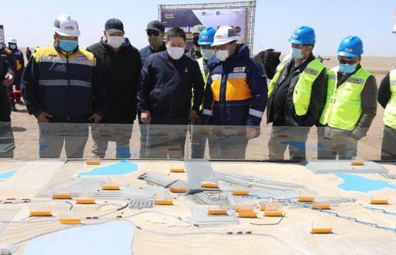  Л.ОЮУН-ЭРДЭНЭ: Тавантолгой-Гашуунсухайт чиглэлийн төмөр замыг ирэх оны долдугаар сард ашиглалтад оруулна