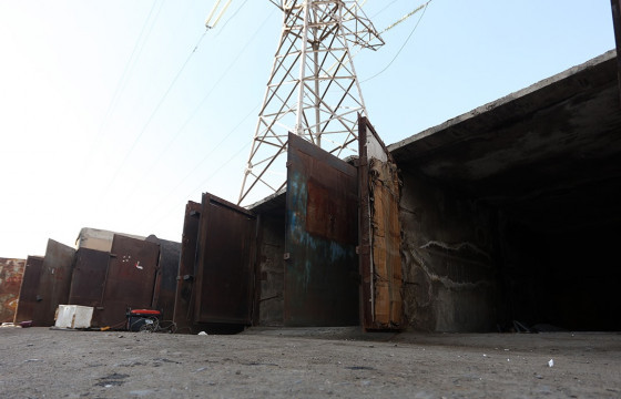 Тоосгон гарааш, төмөр чингэлгийг буулгаж, ногоон байгууламж барина