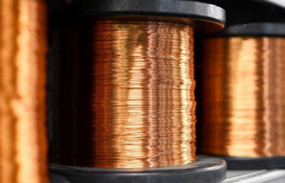 Зэсийн үнэ 10 440 ам.долларт хүрч өслөө