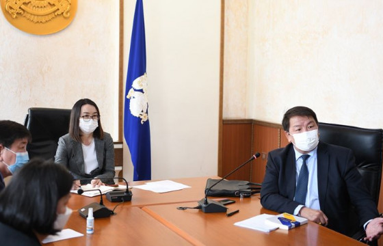 Нийслэл, дүүргүүдийн сонгуулийн хорооны бүрэлдэхүүн хуралдлаа