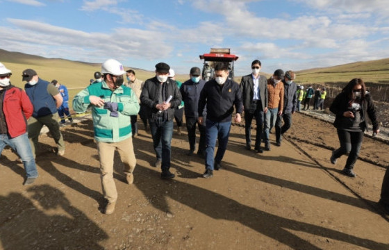 Л.Оюун-Эрдэнэ: Дарханы авто замын  гурван багц хэсгийг долоодугаар сард ашиглалтад оруулна