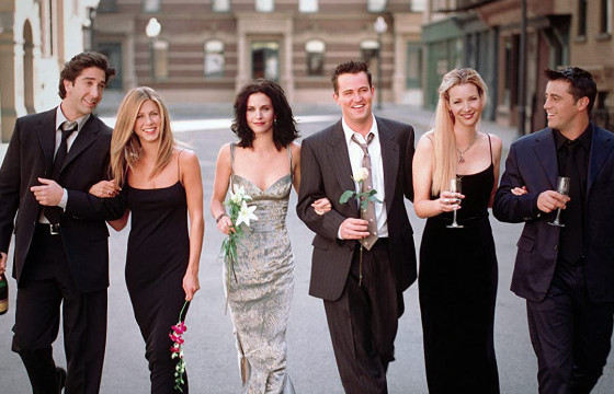 “Friends” цувралын бүрэн хэмжээний кино тавдугаар сард нээлтээ хийнэ