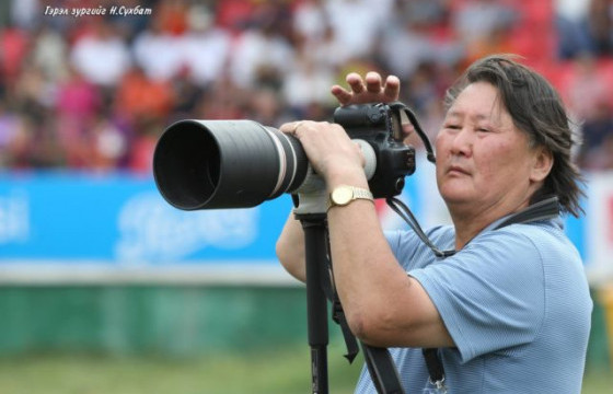 Гэрэл зурагчин В.Баттулга таалал төгсжээ