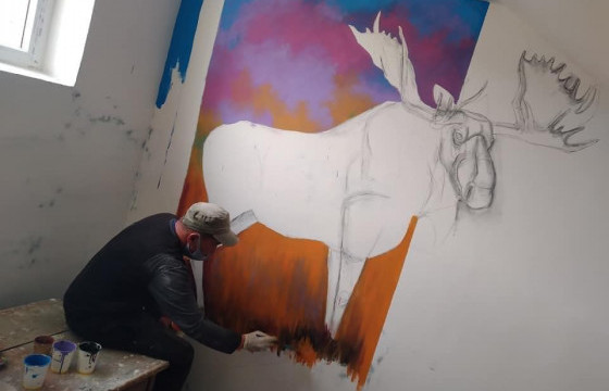 М.Жанлав: Байрныхаа нэгдүгээр давхарт хүүхдүүдээр зураг зуруулж, будуулна