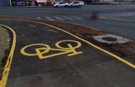  2021-2022 онд багтаж явган хүний 98 , дугуйн 200 км зам тавина