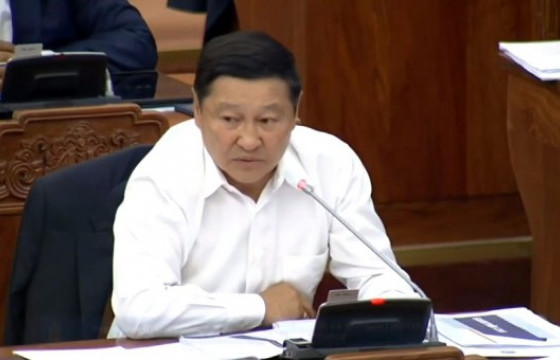 Н.АЛТАНХУЯГ: Эчнээ оройн ангиар төгссөн хуульч гэж юу байх вэ дээ