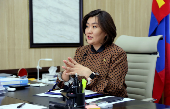 А.АРИУНЗАЯА: Нийгмийн даатгалын дэвтрийг цахимжуулснаар 49.3 мянган ажил олгогч сар бүр дэвтрийн бичилт, баталгаажилт хийхээ больсон