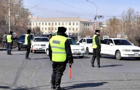  Цагдаа нар нэгнийгээ машинаар дайрч, хүнд гэмтэл учруулсныг нууцалж байна 