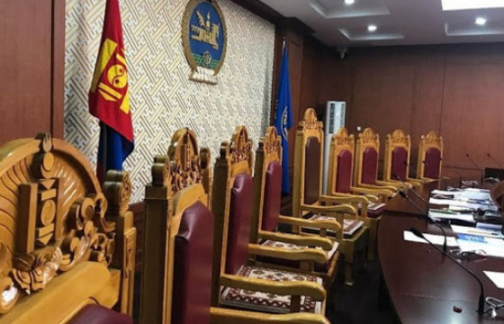 Үндсэн хуулийн цэцийн гишүүнд дөрвөн хүн нэрээ дэвшүүлжээ