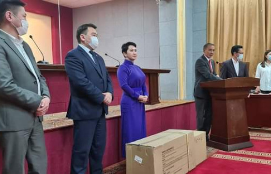 Гадаад харилцааны сайд Б.Батцэцэг Баянхонгор аймагт ажиллаж байна