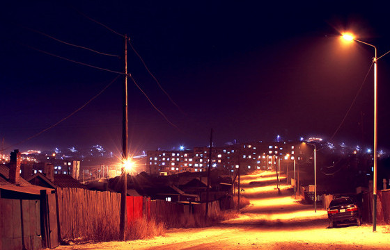 Баянзүрх дүүргийн 3057 цэгт гэрэлтүүлэг хийж байна