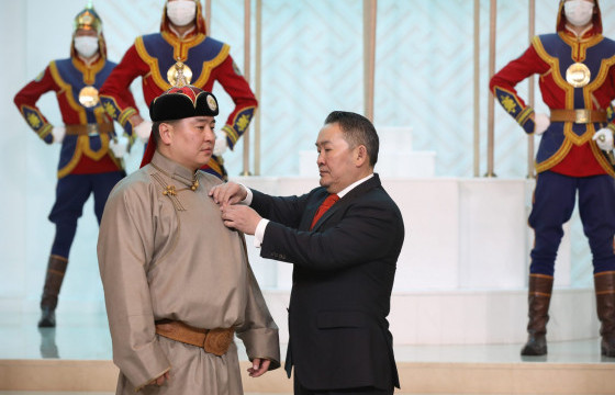 Х.БАТТУЛГА: Монгол наадам үеийн үед тэгш шударга болж, монгол түмнийг ашид цэнгүүлж байх болтугай