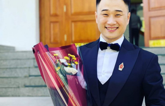 Жүжигчин А.Алтанхуяг МУСТА цолоор энгэрээ мялаалаа