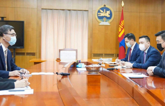 Эрээнд саатсан ачаа барааг Улаанбаатар руу төмөр замаар тээвэрлэнэ