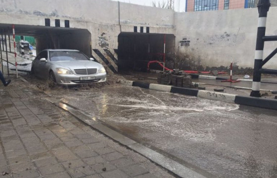 Усанд автаад байсан Баянмонгол хорооллын нүхэн гарц нээгдлээ