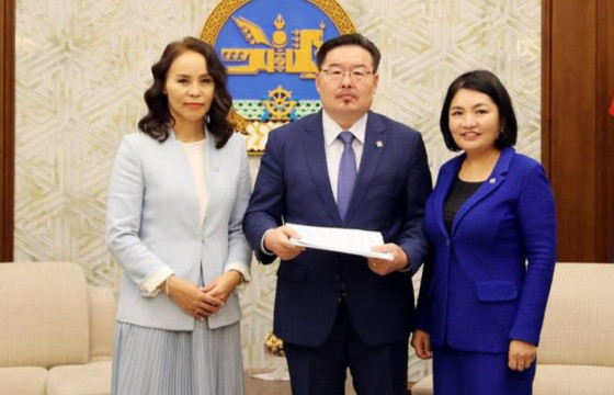 Жилд хоёр удаа номын баярыг тэмдэглэн өнгөрүүлэх хуулийн төслийг хэлэлцэнэ